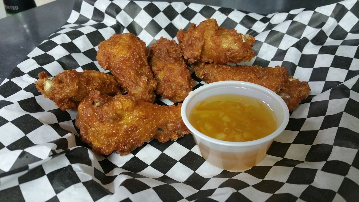 Hot Wings with Lunchbox sauce