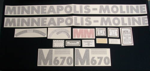 Minneapolis Moline M670