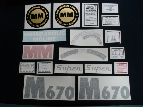 Minneapolis Moline Super M670