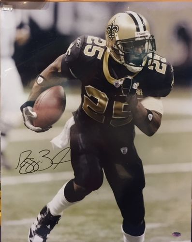 New Orleans Saints Reggie Bush Autograph 16x20 Photo